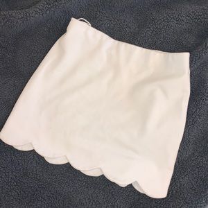 White scalloped topshop skirt